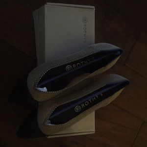 Rothys brand new.  Size 10.  Pointed toe.